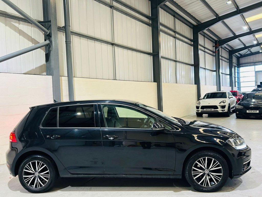 Used Volkswagen Golf 2018 for sale - 77148470: Photo 14