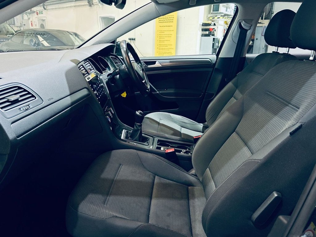 Used Volkswagen Golf 2018 for sale - 77148470: Photo 6