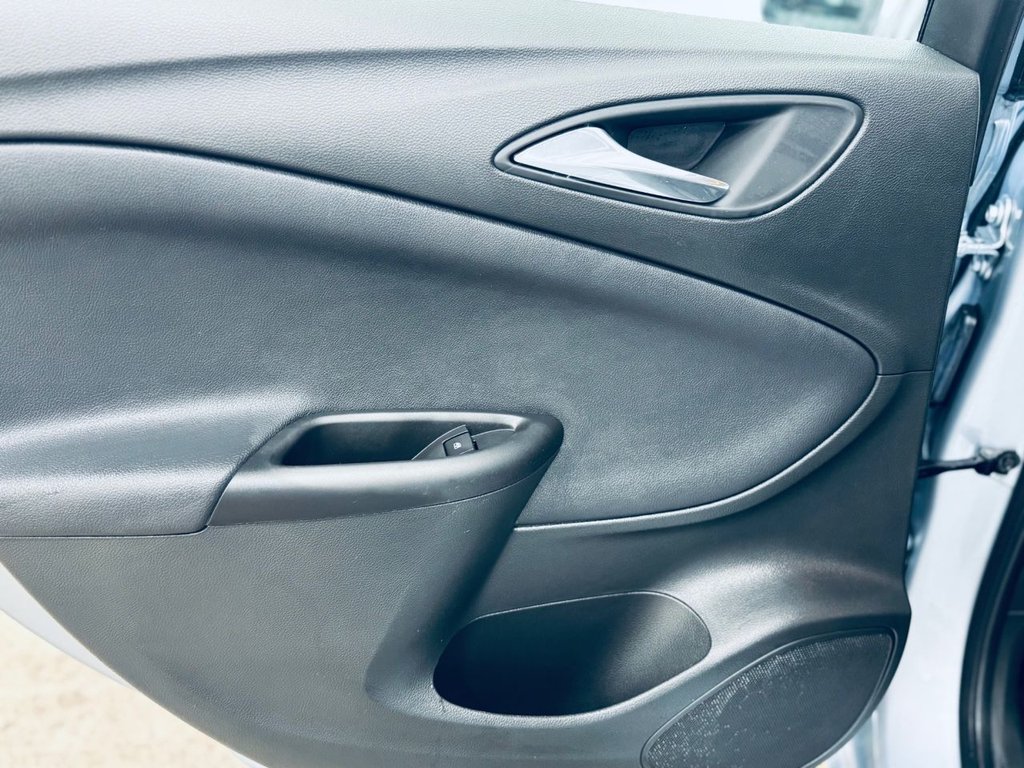 Used Vauxhall Astra 2018 for sale - 77463669: Photo 37