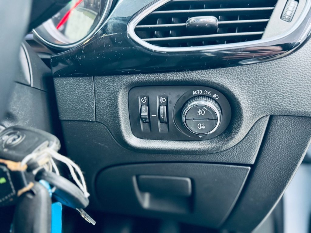 Used Vauxhall Astra 2018 for sale - 77463669: Photo 41