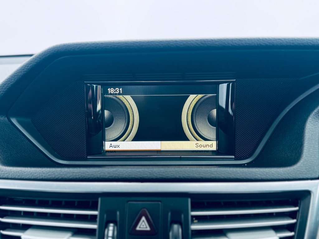 Used Mercedes-Benz E Class 2010 for sale - 77148486: Photo 26