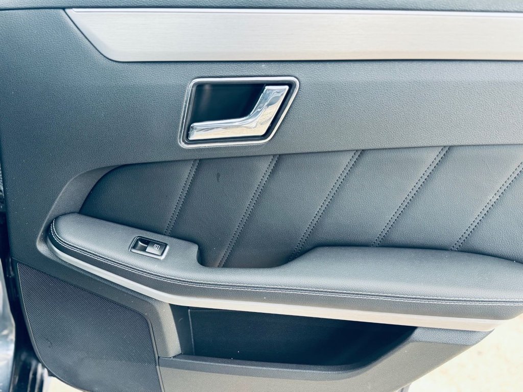 Used Mercedes-Benz E Class 2010 for sale - 77148486: Photo 34