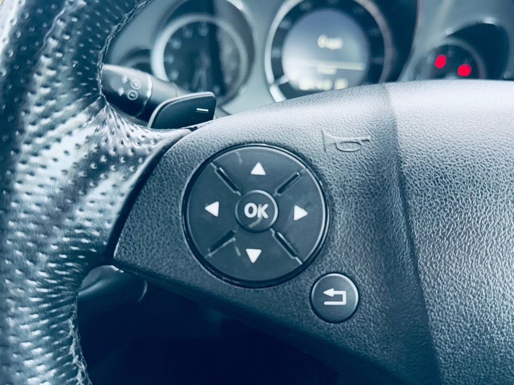 Used Mercedes-Benz E Class 2010 for sale - 77148486: Photo 37