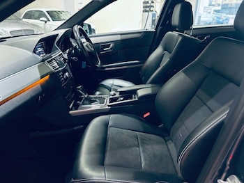 Used Mercedes-Benz E Class 2010 for sale - 77148486: Photo