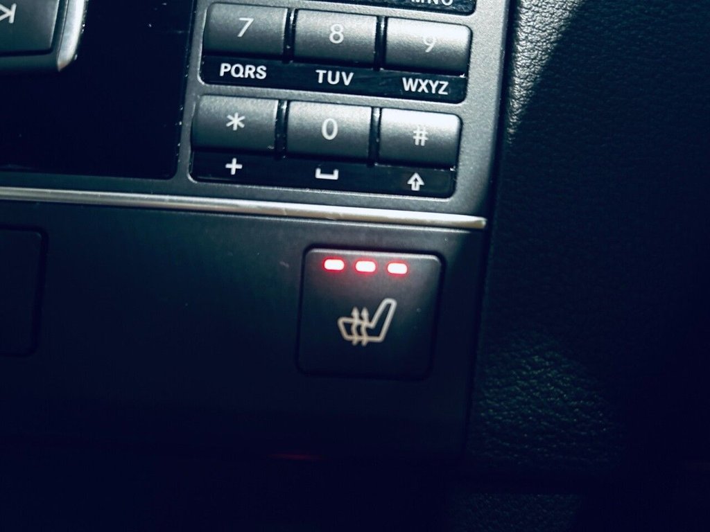 Used Mercedes-Benz E Class 2010 for sale - 77148486: Photo 4