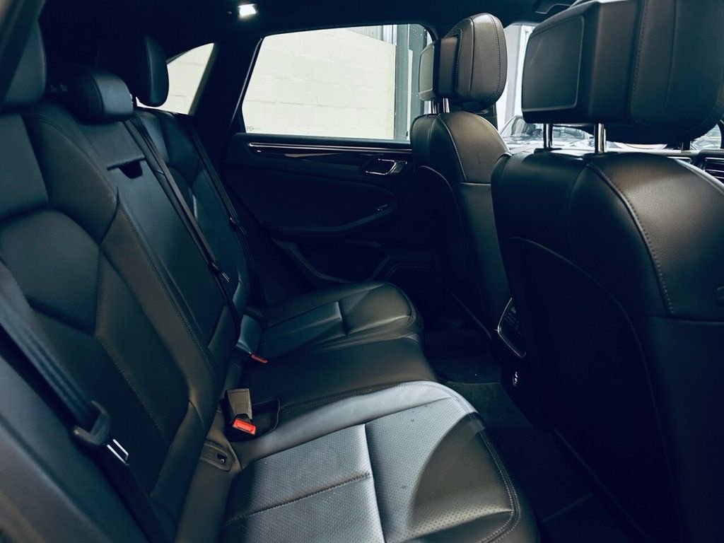 Used Porsche Macan 2022 for sale - 77148465: Photo 11
