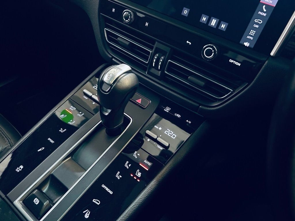 Used Porsche Macan 2022 for sale - 77148465: Photo 24