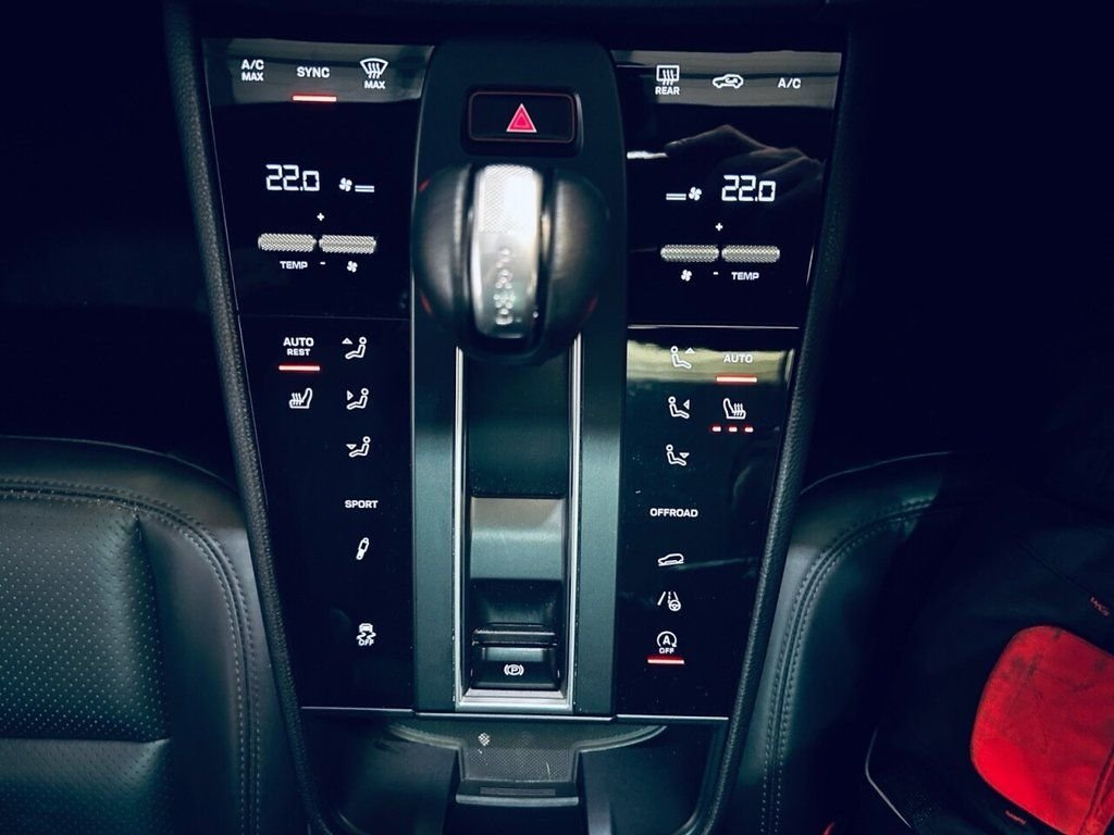 Used Porsche Macan 2022 for sale - 77148465: Photo 25