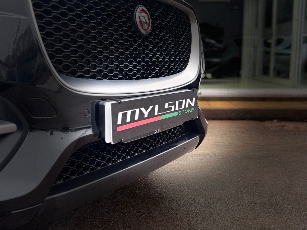 Used Jaguar F-Pace 2017 for sale - 77193452: Photo 12