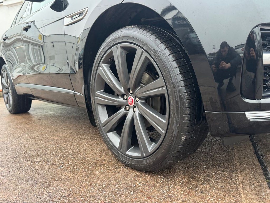 Used Jaguar F-Pace 2017 for sale - 77193452: Photo 15