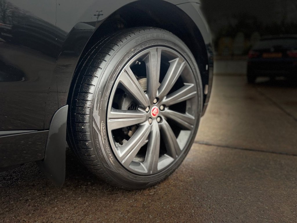 Used Jaguar F-Pace 2017 for sale - 77193452: Photo 16