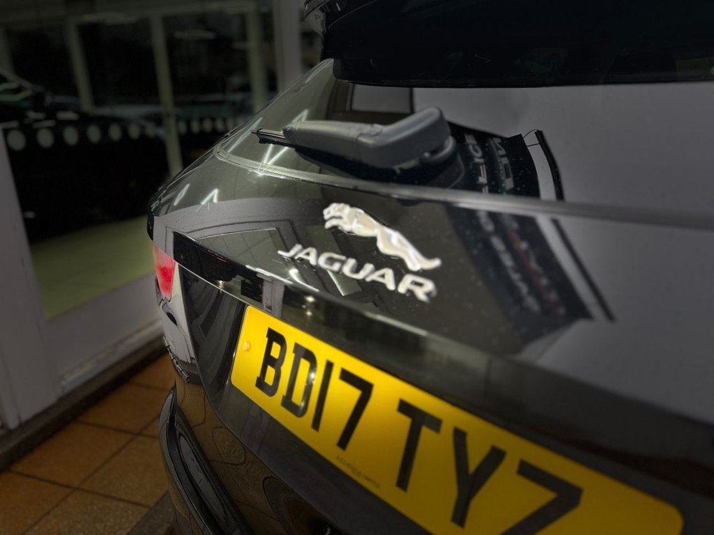 Used Jaguar F-Pace 2017 for sale - 77193452: Photo 25