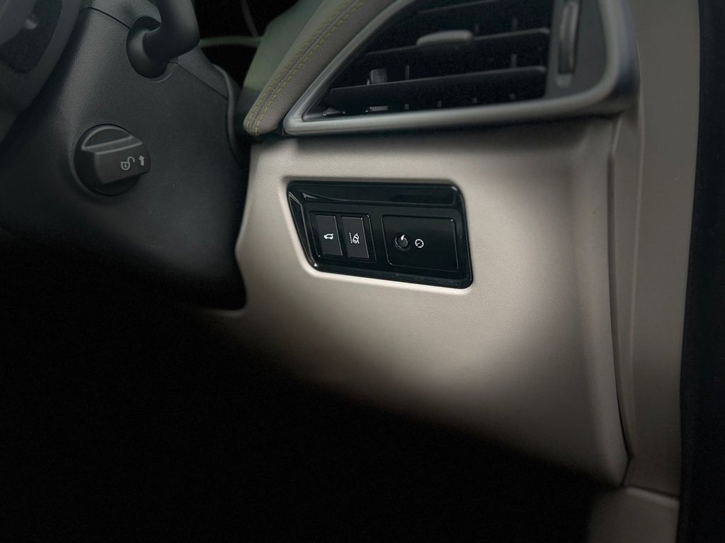 Used Jaguar F-Pace 2017 for sale - 77193452: Photo 28