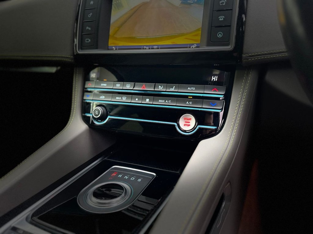 Used Jaguar F-Pace 2017 for sale - 77193452: Photo 38