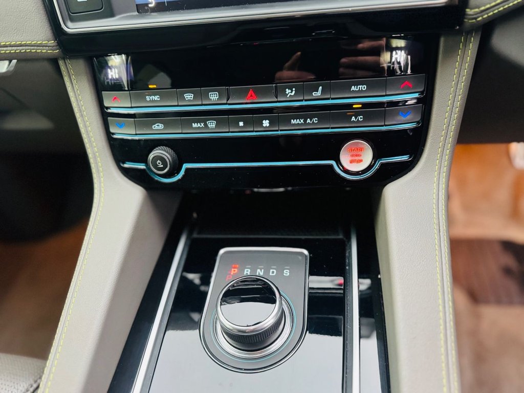 Used Jaguar F-Pace 2017 for sale - 77193452: Photo 39