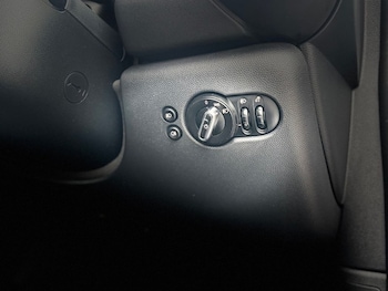 Used MINI Hatch 2018 for sale - 77188243: Photo