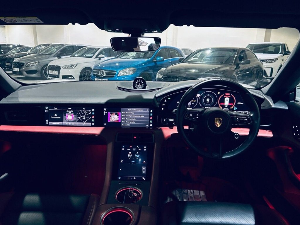 Used Porsche Taycan 2022 for sale - 77148477: Photo 18