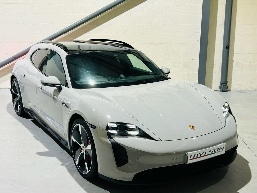 Used Porsche Taycan 2022 for sale - 77148477: Photo 4