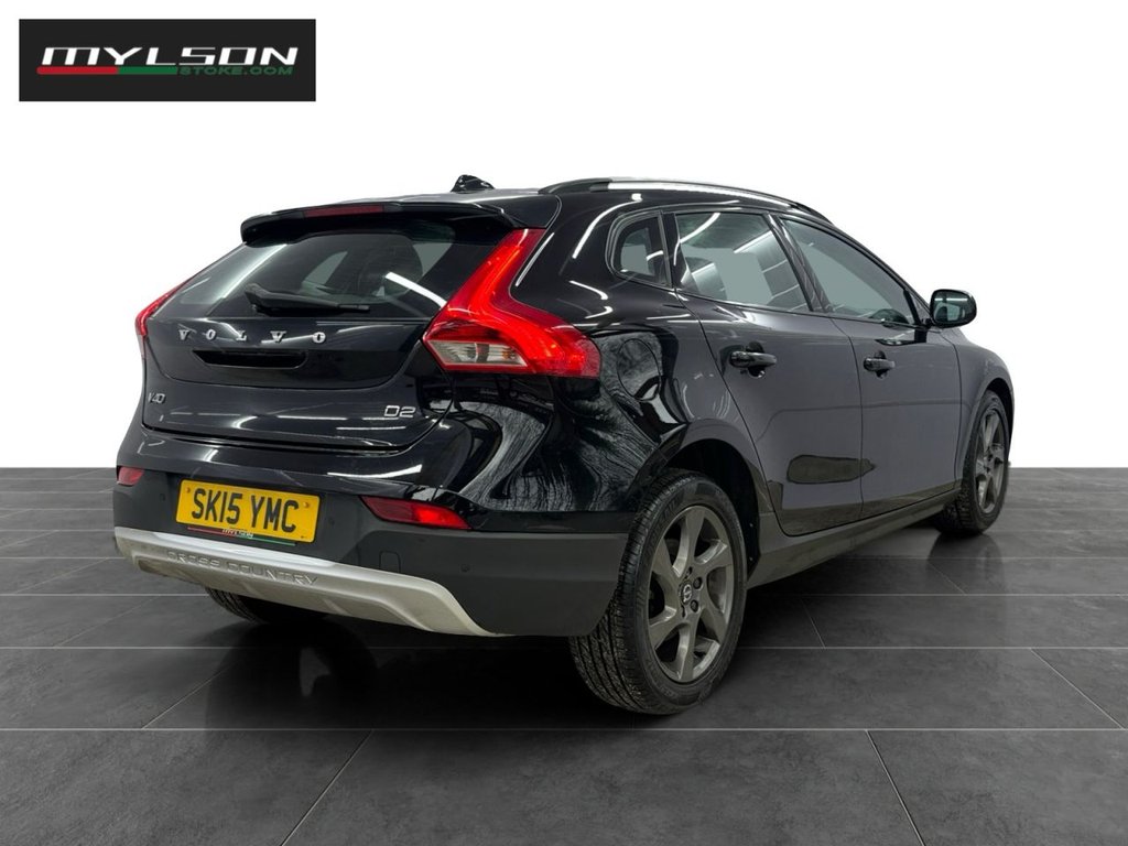 Used Volvo V40 2015 for sale - 77451880: Photo 12