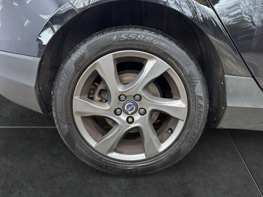 Used Volvo V40 2015 for sale - 77451880: Photo 14