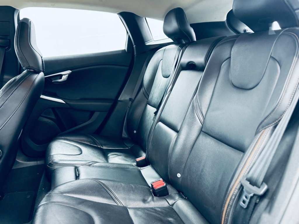 Used Volvo V40 2015 for sale - 77451880: Photo 22