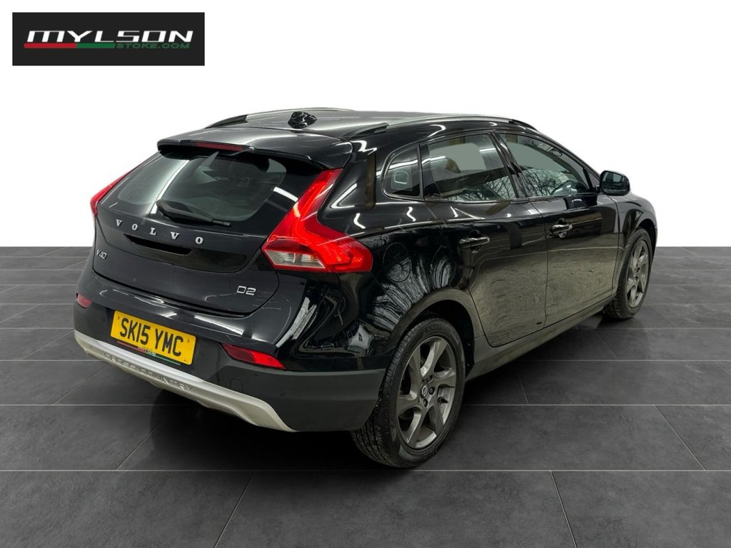 Used Volvo V40 2015 for sale - 77451880: Photo 9