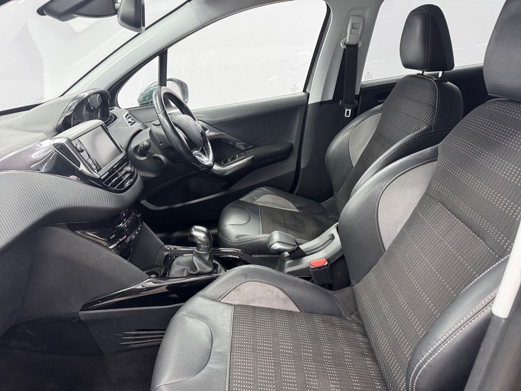Used Peugeot 2008 2016 for sale - 77936178: Photo 14