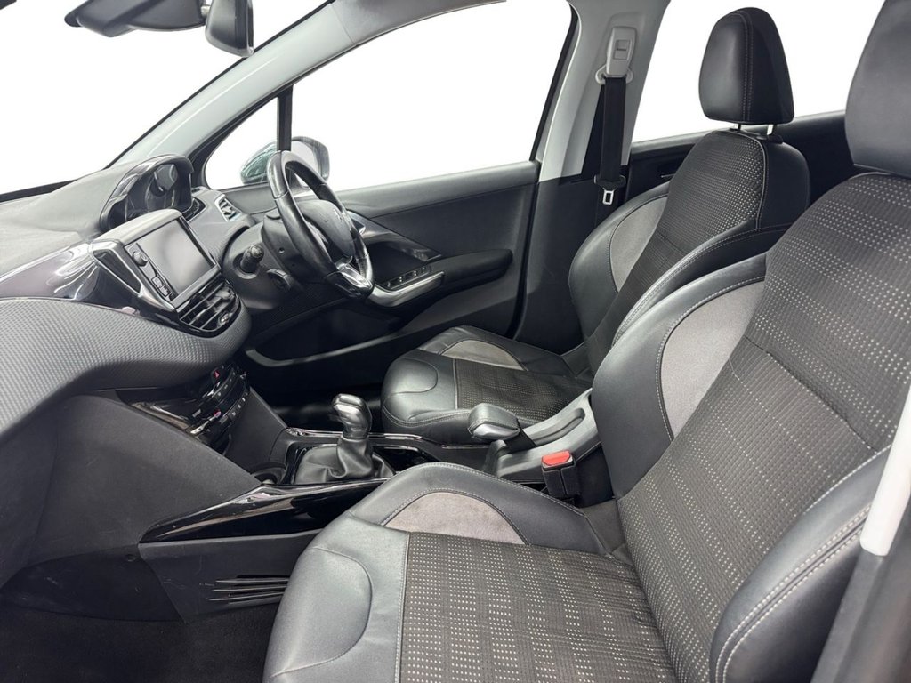 Used Peugeot 2008 2016 for sale - 77936178: Photo 18