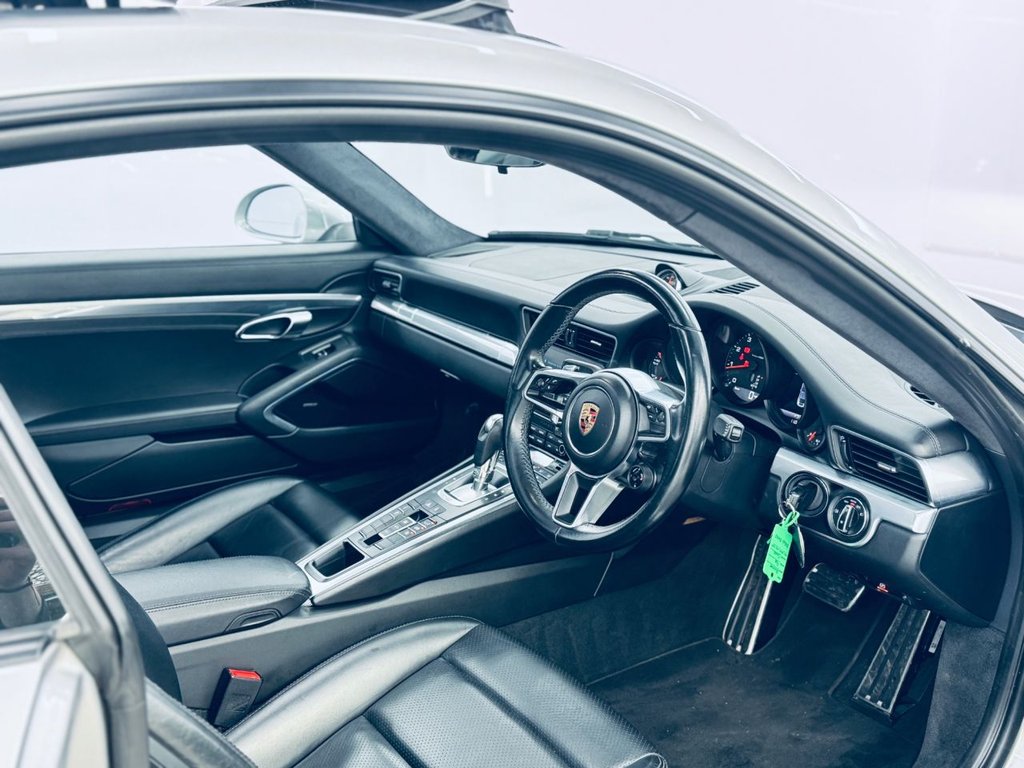 Used Porsche 911 2017 for sale - 78069402: Photo 9