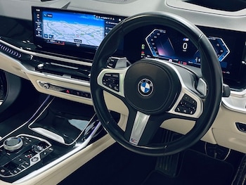 Used BMW X7 2022 for sale - 77148468: Photo