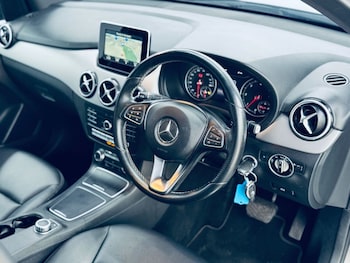 Used Mercedes-Benz B Class 2015 for sale - 78158496: Photo