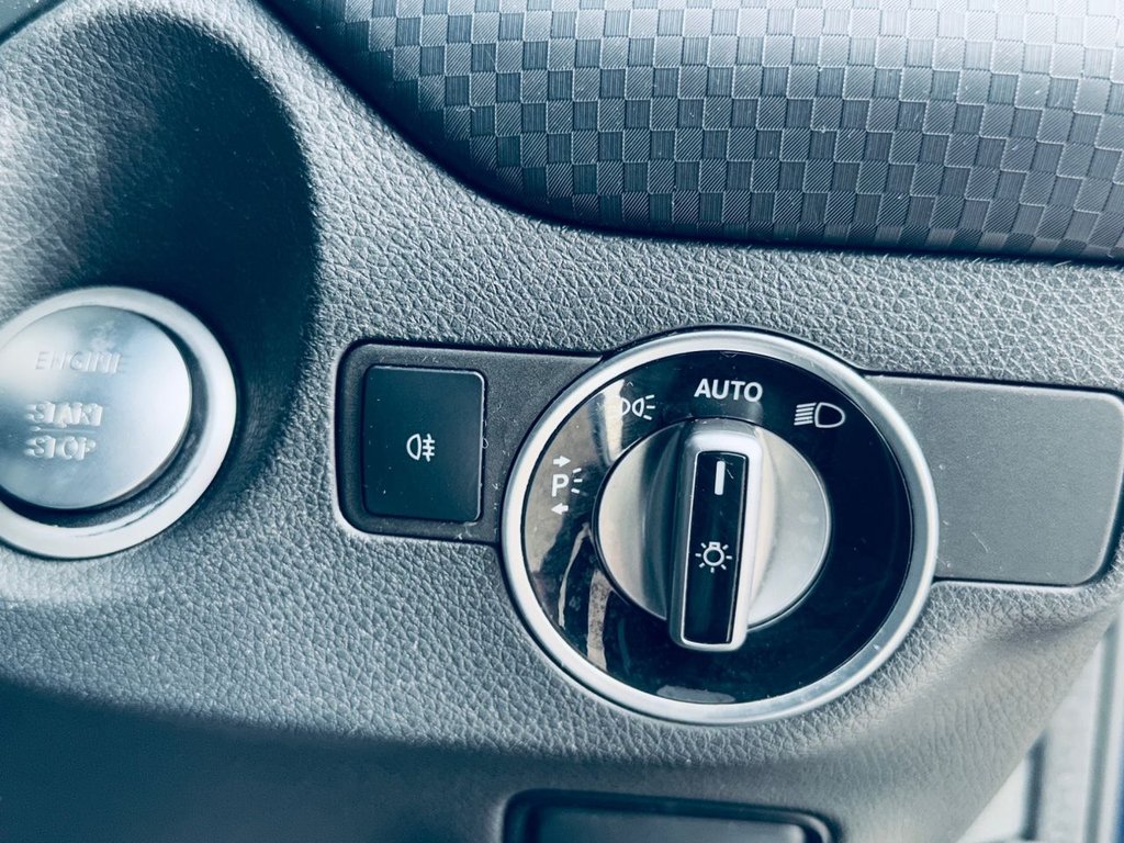 Used Mercedes-Benz A-Class 2018 for sale - 78029875: Photo 32