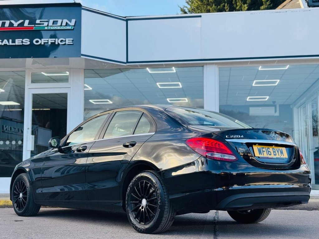 Used Mercedes-Benz C Class 2016 for sale - 77919981: Photo 3