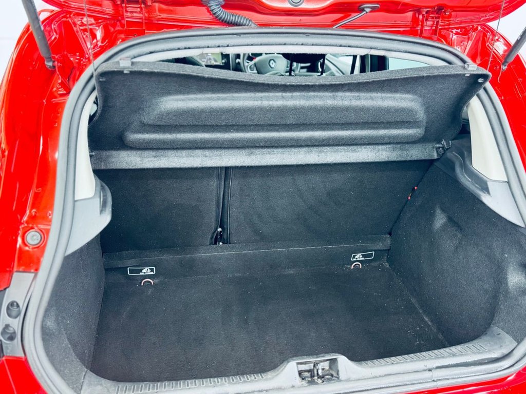 Used Renault Clio 2017 for sale - 77451492: Photo 17