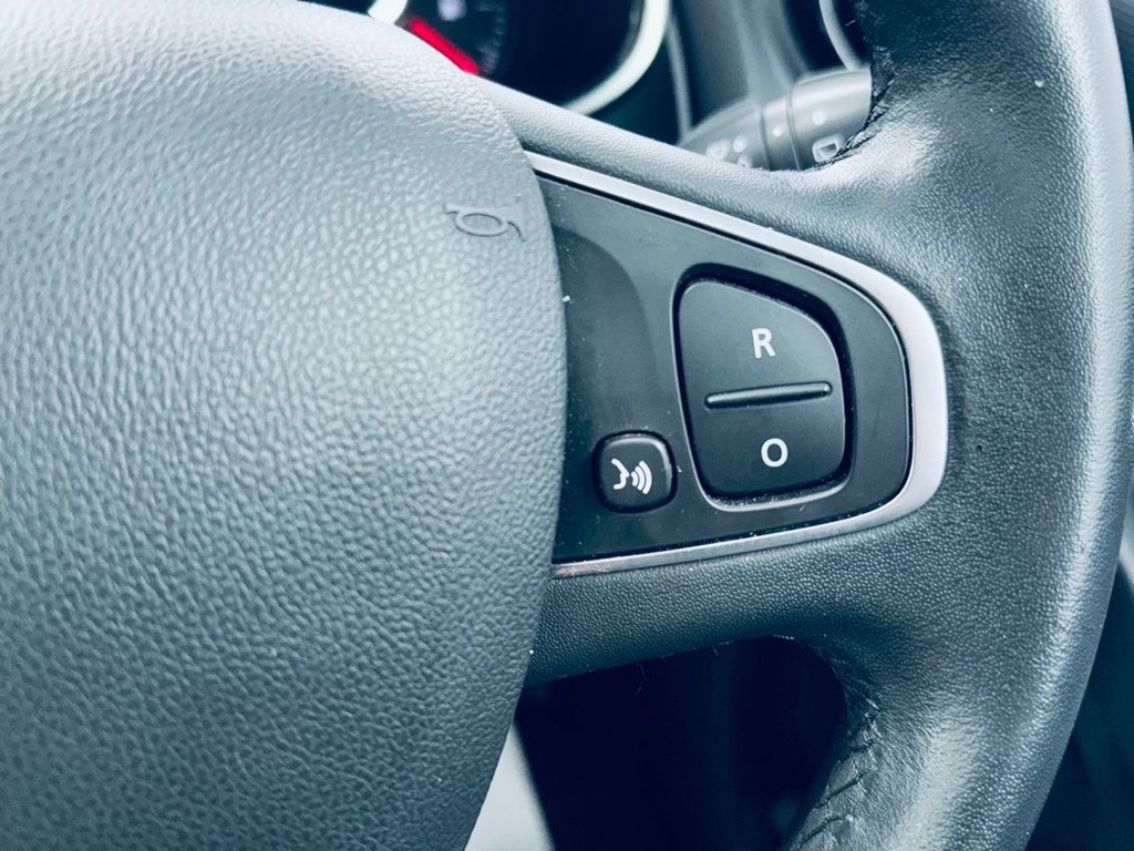 Used Renault Clio 2017 for sale - 77451492: Photo 41