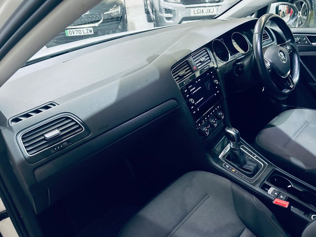 Used Volkswagen Golf 2019 for sale - 77148497: Photo 30