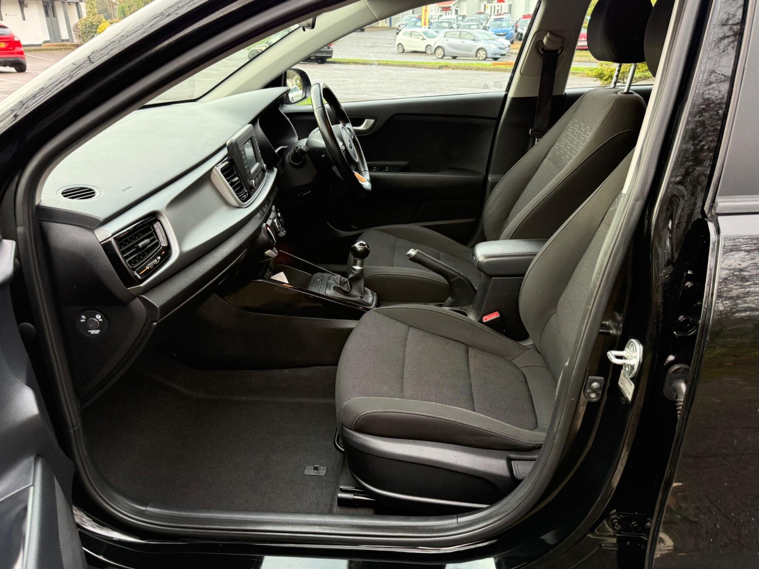 Used Kia Rio 2017 for sale - 77646106: Photo 24