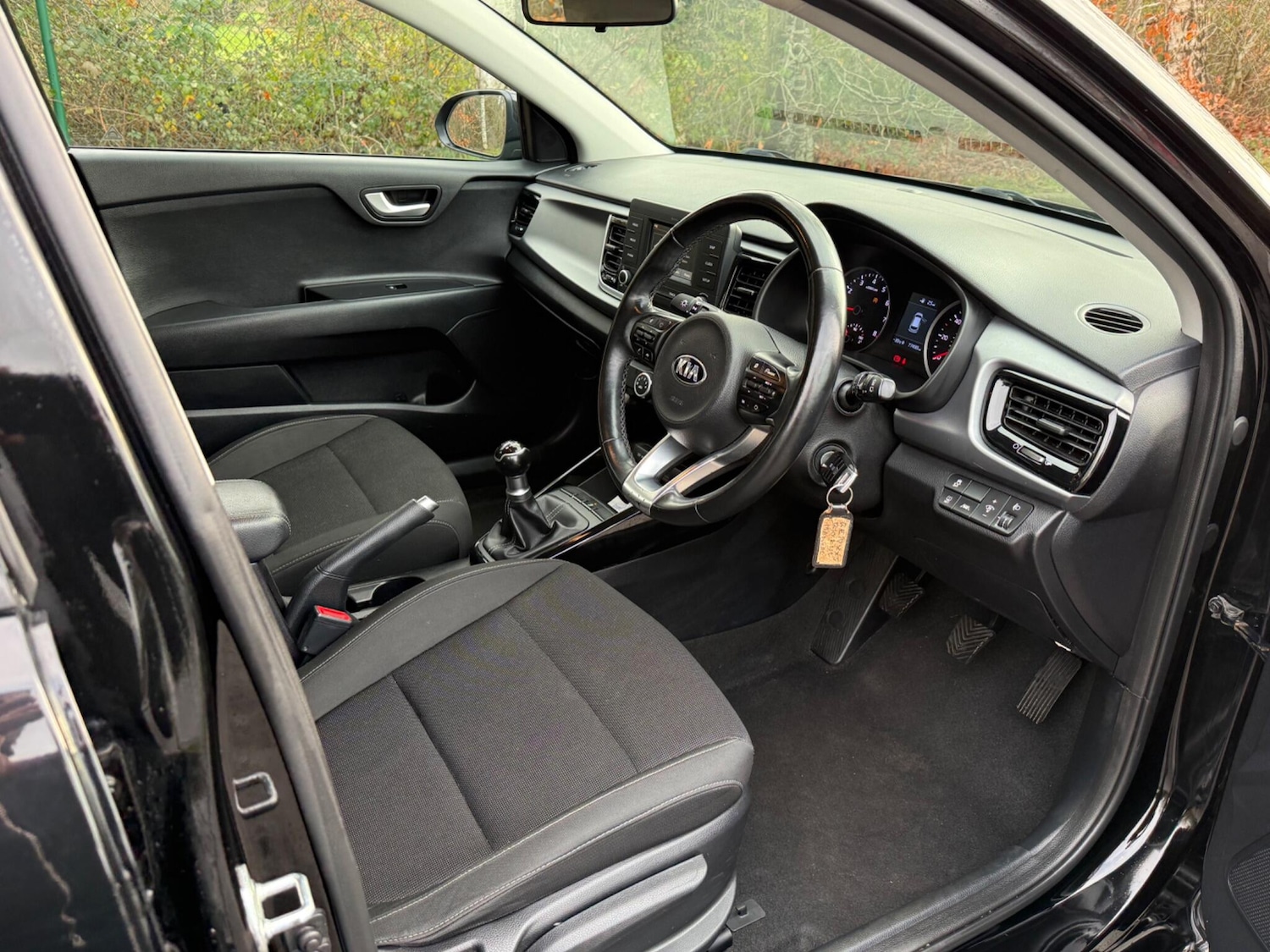 Used Kia Rio 2017 for sale - 77646106: Photo 25