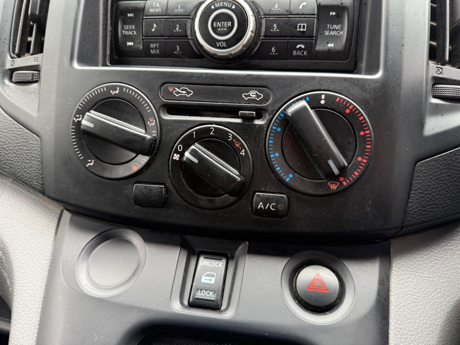 Used Nissan NV200 2011 for sale - 77696727: Photo 25