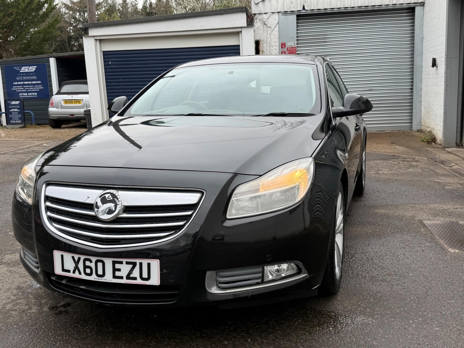 Used Vauxhall Insignia 2011 for sale - 78156643: Photo 2