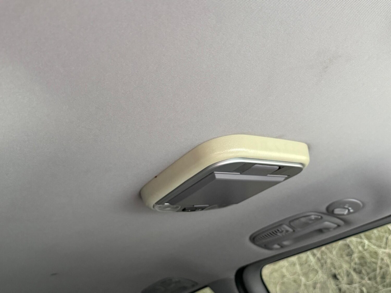 Used Kia Sedona for sale - 77587109: Photo 30