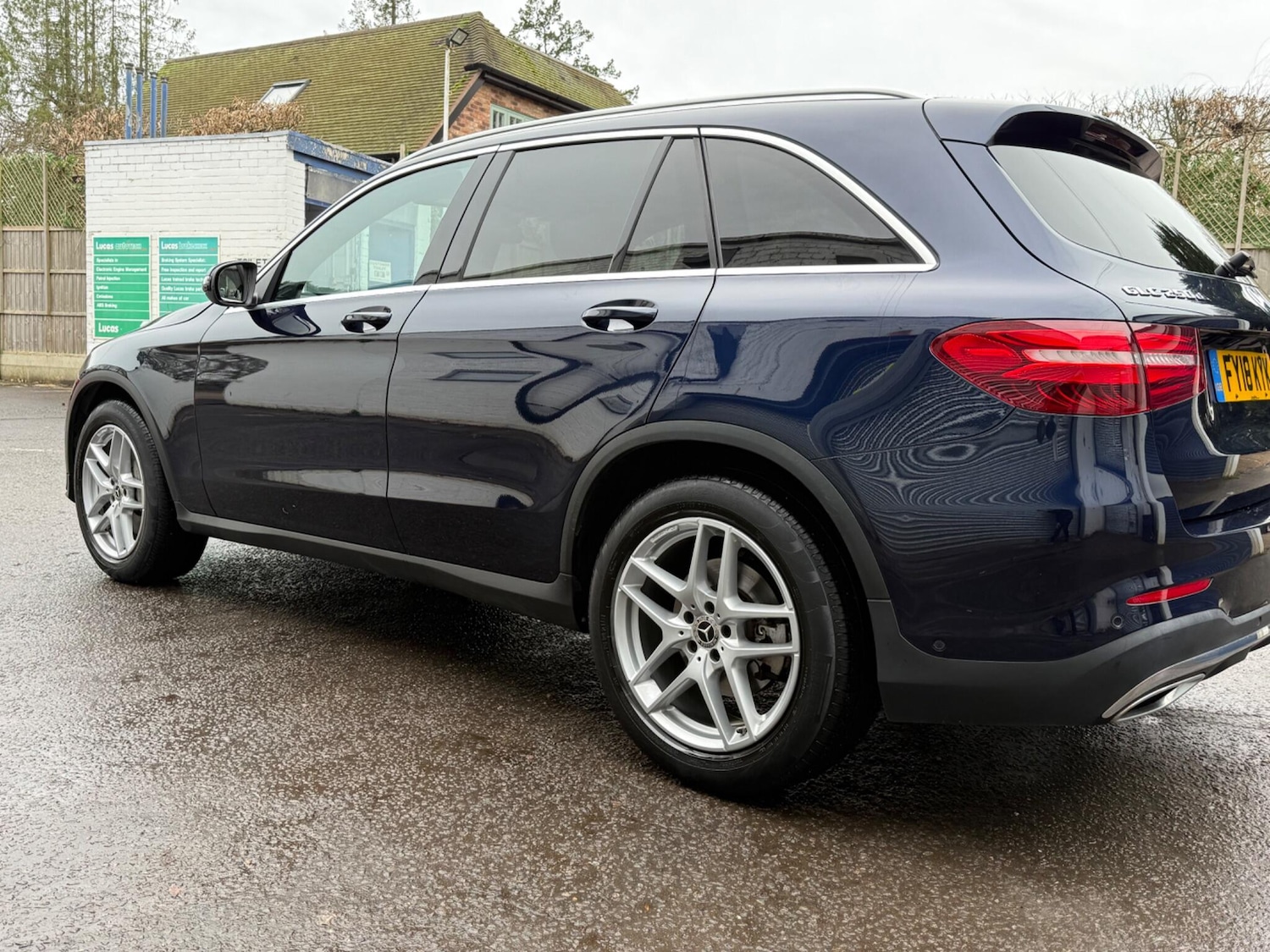 Used Mercedes-Benz GLC 2018 for sale - 77586289: Photo 4