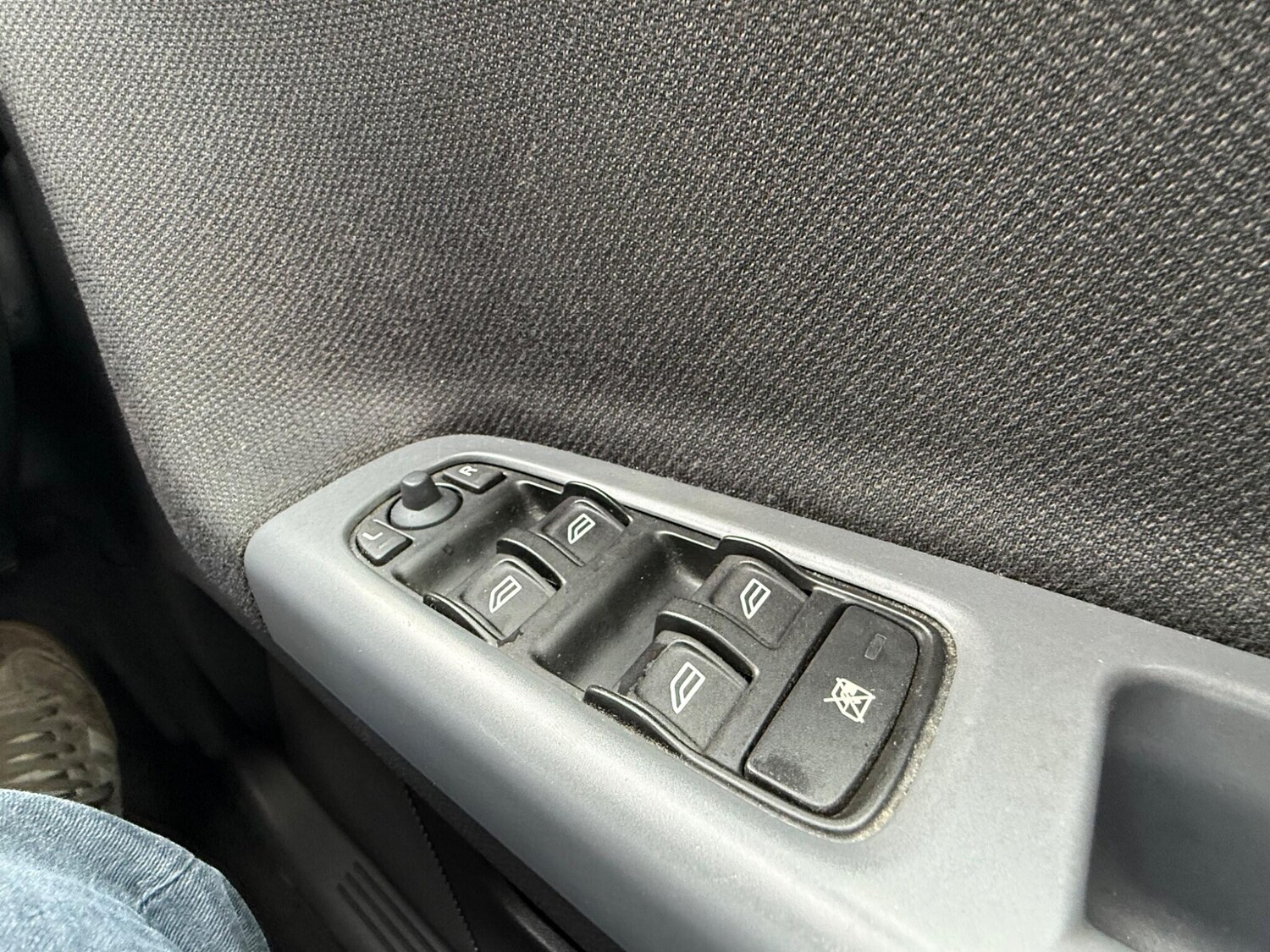 Used Volvo S40 2009 for sale - 77586351: Photo 13