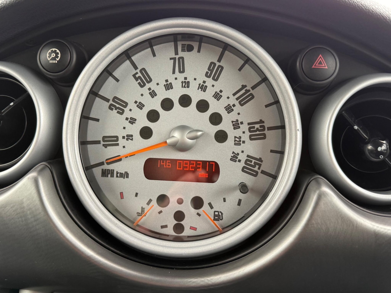 Used MINI Hatch 2004 for sale - 77940549: Photo 16