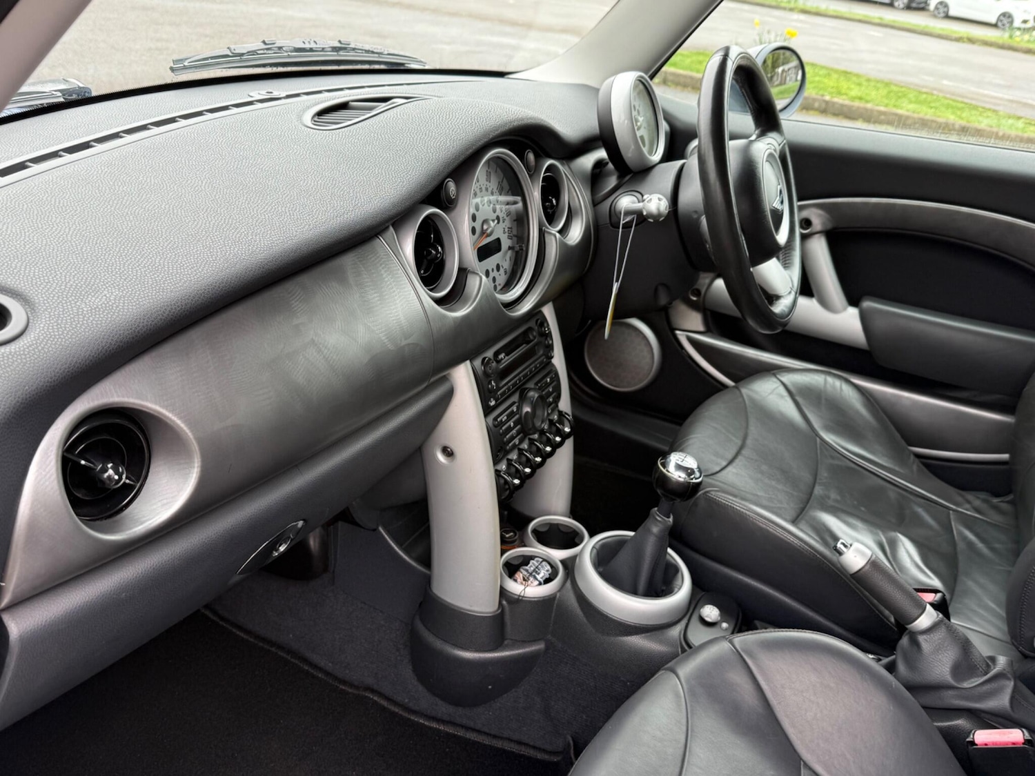 Used MINI Hatch 2004 for sale - 77940549: Photo 9