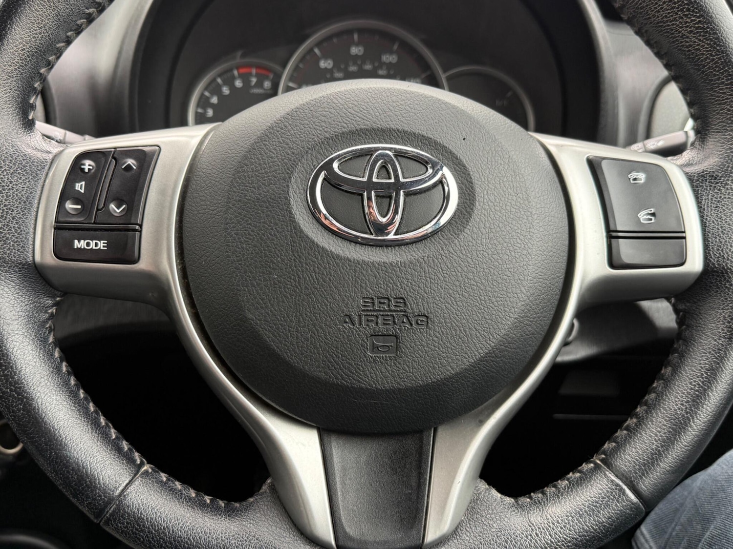 Used Toyota Yaris 2012 for sale - 77696726: Photo 21