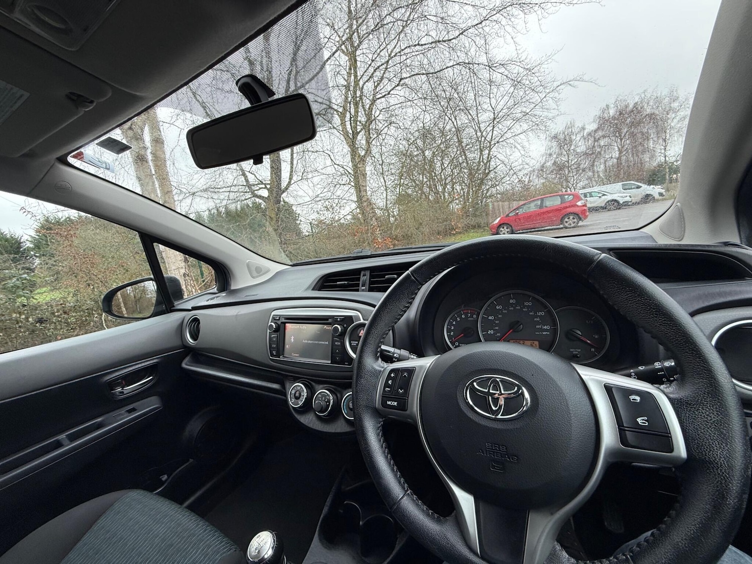 Used Toyota Yaris 2012 for sale - 77696726: Photo 8