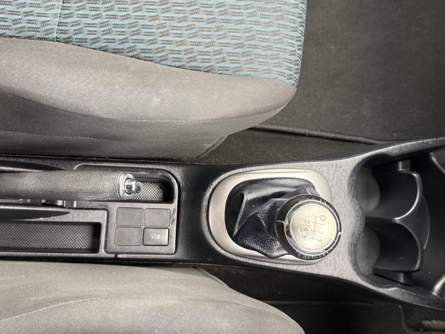 Used Toyota Yaris 2012 for sale - 77696726: Photo 9