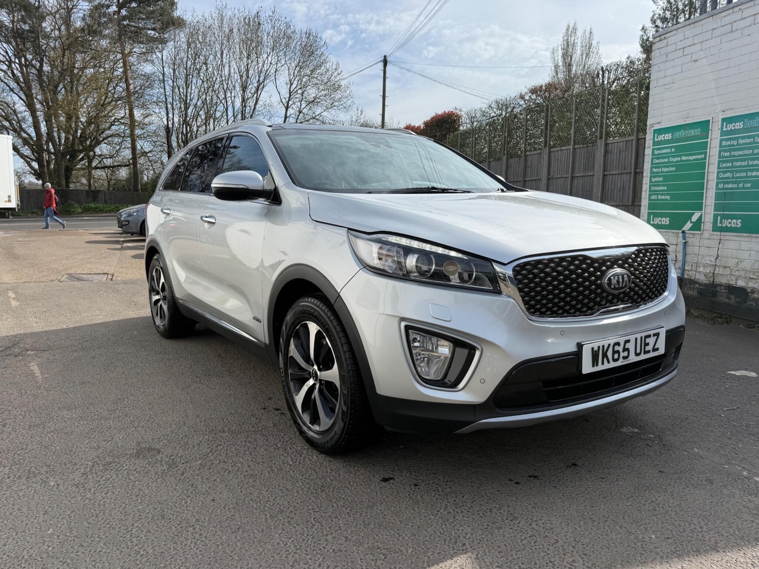 Used Kia Sorento 2015 for sale - 77982557: Photo 2