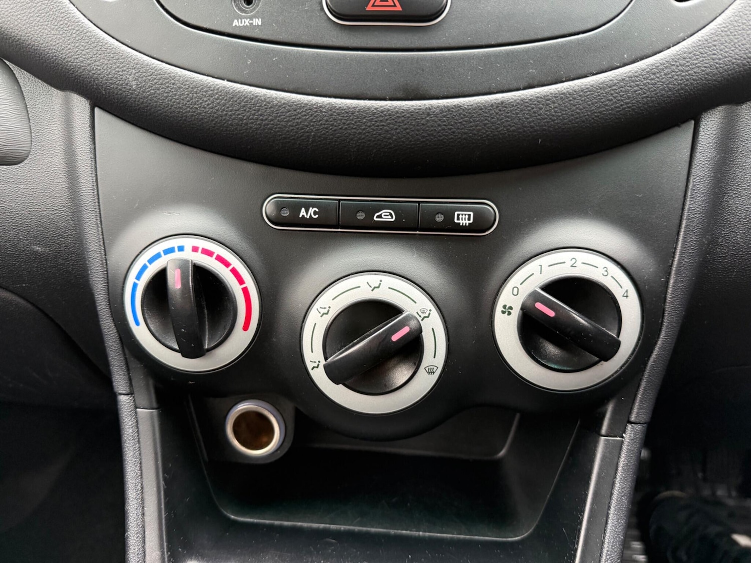 Used Hyundai i10 2009 for sale - 78148327: Photo 11